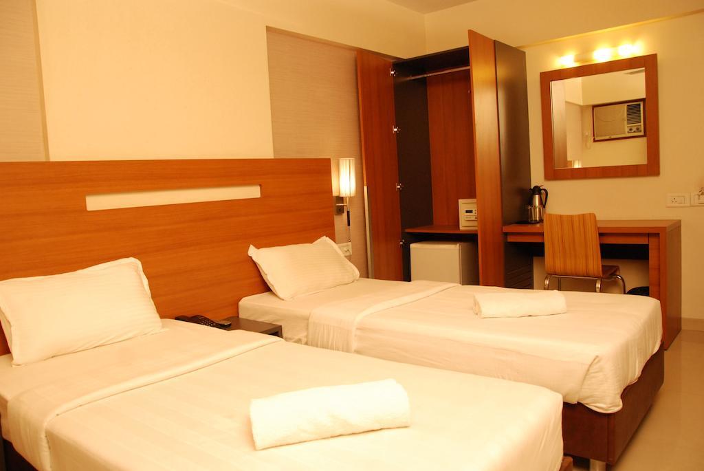 Hotel Tanish Residency Navi Mumbai Dış mekan fotoğraf
